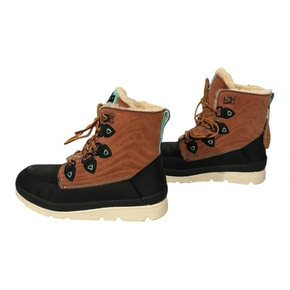 MANITOBAH Mukluks Mesa Waterproof Lined Winter Boots Shearling Lined Size 9.5